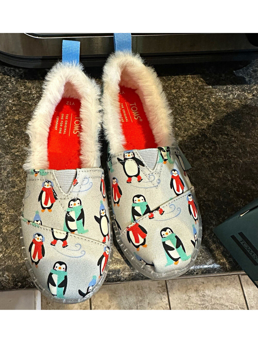 TOMS NWT Alpargata Youth Slip-On Faux Fur Lined Winter Penguins Gray US 12